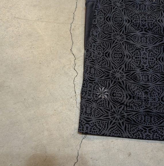 Athleta Printed Bare To Run Knickers Women's S Pattern - Picture 5 of 6